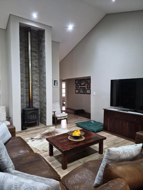 4 Bedroom Property for Sale in Heron Banks Golf Estate Free State